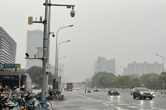 北京市防汛办：27日-28日有中到大雨局地暴雨 建议错峰下班