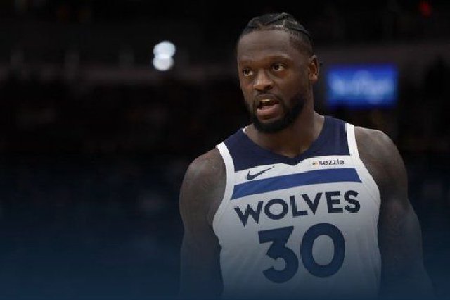 森林狼击败独行侠 爱德华兹20+6+6 兰德尔31分 弗拉格缺阵