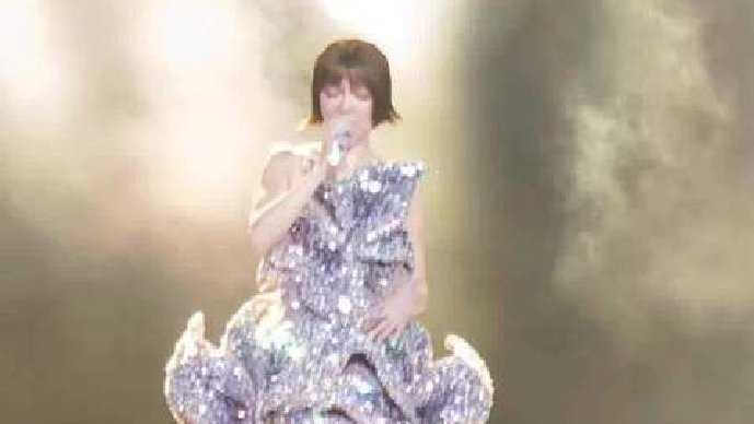 张韶涵巡演造型风波 回应求变不墨守