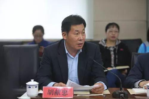 中国青少年研究中心青运史学科首席专家、社会学博士后胡献忠