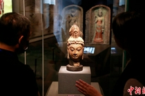 龙门石窟珍贵文物