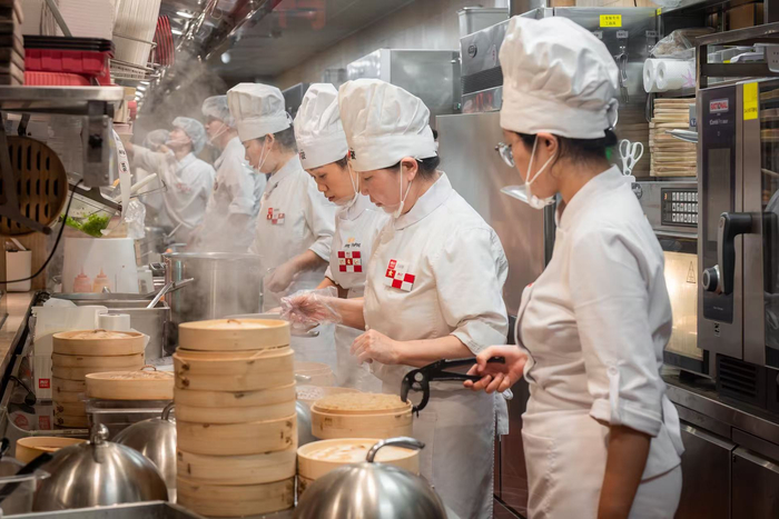 罗永浩发文回应西贝关店