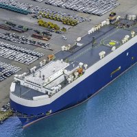 全球首艘万车级双燃料汽车运输船即将交付