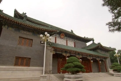 习近平：要带头抓好调查研究，深入实际、深入群众，增强问题意识，真正把情况摸清、把问题找准、把对策提实，提出解决问题的新思路新办法，引导和推动全党大兴调查研究之风