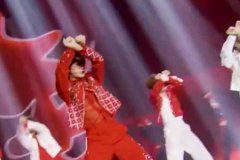 春节长假不想出门，窝在家中看什么，吹拉弹唱齐上阵……