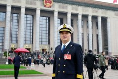 船长为船员“代言”，倪迪代表呼吁完善海员社会保障