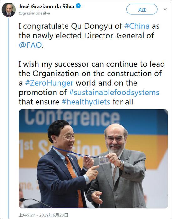 “祝贺中国的屈冬玉当选新任FAO总干事。我希望我的继任者能继续领导组织实现‘零饥饿世界’，并推动确保人人享有健康饮食的‘可持续食品体系’。” 社交媒体截图