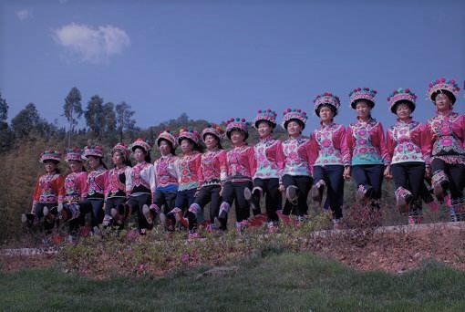 非遗中国:彝族左脚舞非遗中国:彝族左脚舞