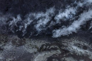 冰岛火山喷发
