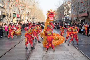 多彩活动过大年