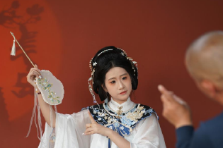 古色古装 年轻时尚