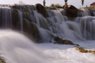  Ningxia: Qingshuihe Waterfall