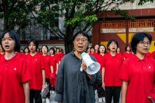 张桂梅校长送考