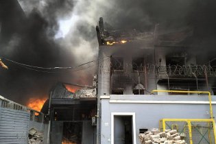 印度多地发生火灾