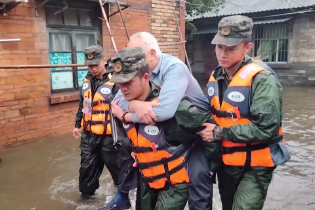 南方多地防汛救灾
