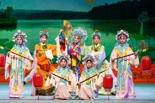 汉剧幼苗班演出