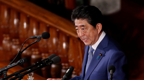 安倍晋三发表施政方针演讲（路透社）
