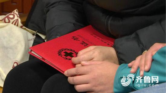 女生遭裸照威胁自杀草榴社区永久地址 家人捐献