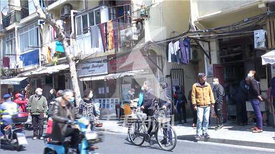 男子防疫期间进工地 站20层塔吊8小时自称风景好