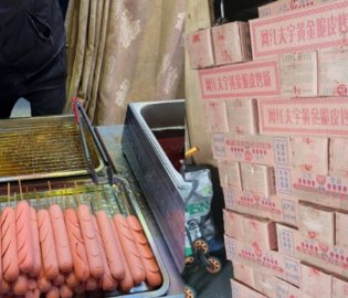 淀粉肠“塌房”