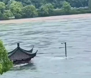 浙江多条河流涨水