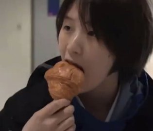 陈芋汐松弛感拉满