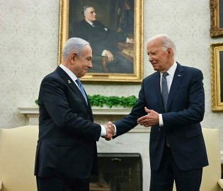 以总理和拜登通话