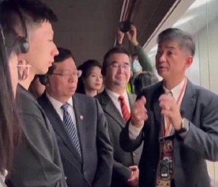 大陆高校师生访台