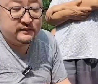 演员赵雷棋回应街头刷鞋