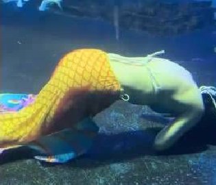 溺水“美人鱼”已出ICU