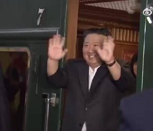 金正恩乘专列离京