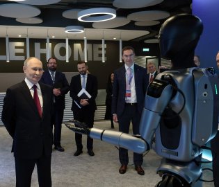 人形机器人献舞