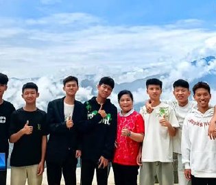 支教8年她带孩子们爱上足球