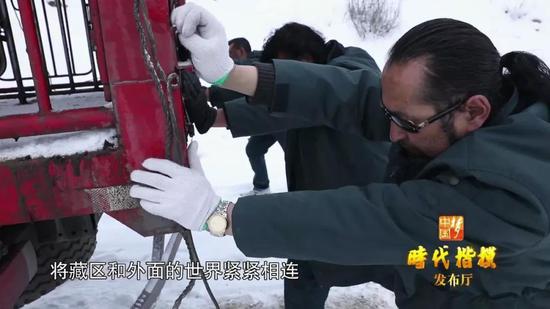 身中17刀手脚筋被砍断为护邮件这名康巴汉子拼了