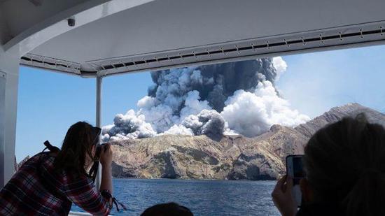 怀特岛火山喷发。图据BBC