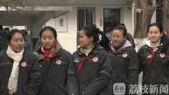 漫画文言文肖像画 原来期末评语还能这么写