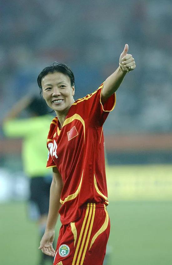 2007年9月20日,中国天津,女足世界杯D组比赛,中国队对阵新西兰队。张鸥影。