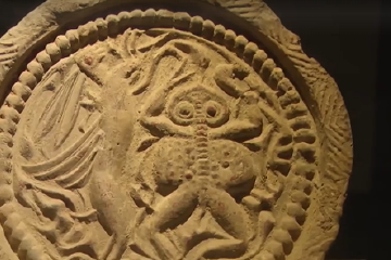 兔年博物馆寻兔：屋檐上的兔子