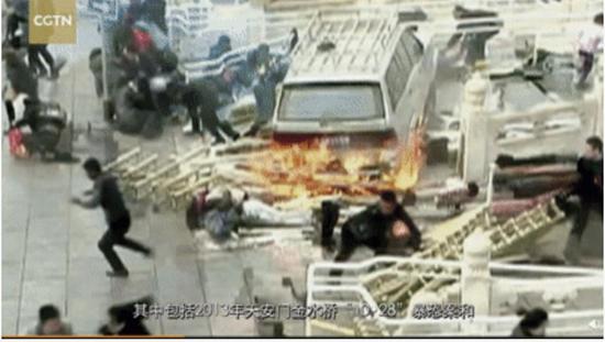 对新疆暴恐真相西媒“失明” 网友讽：该治眼睛