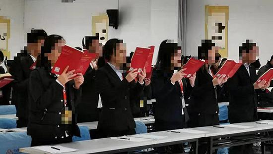 受训企业员工在学习。图片来源:受访对象供图