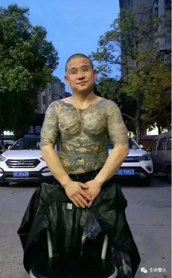 新京报龙哥已死在道上天安社也洗洗睡吧