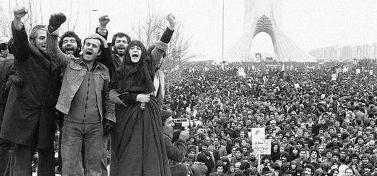 ▲1978年,伊朗多地爆发反对国王的大规模抗议活动