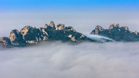  Rizhao, Shandong Province: Wonder of Cloud Sea on Wulian Mountain