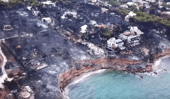 希腊大火至少83人遇难 海滨小镇成一片焦土