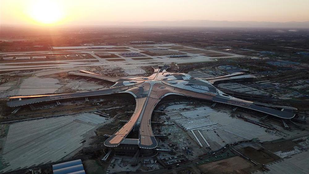 空中瞰北京大兴国际机场“成长”