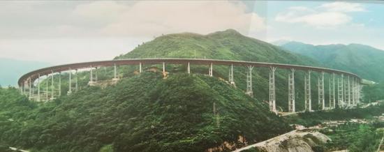 世界施工难度最大的山区高速公路——雅(安)西(昌)高速。