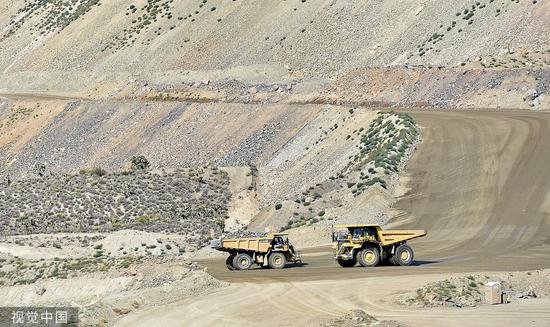 2015年6月29日，美国加利福尼亚州，莫利矿业开采稀土矿。 图自视觉中国