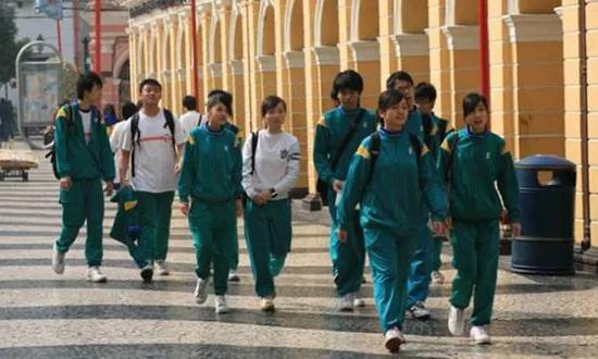 澳门高中生（资料图） 图源：新华网