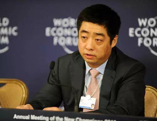 ▲华为技术副董事长兼轮值CEO胡厚崑(新华社)