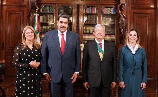 马杜罗参加墨西哥新总统就职典礼